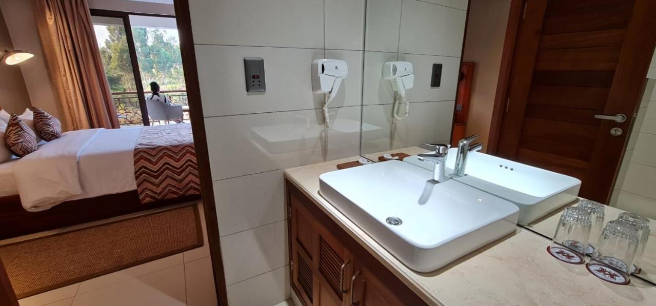 Kampala Nile Resort Seeta Экстерьер фото